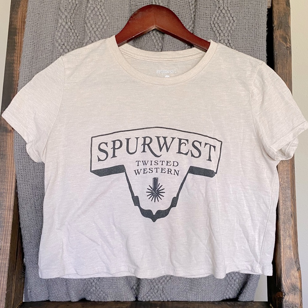 Cropped graphic T